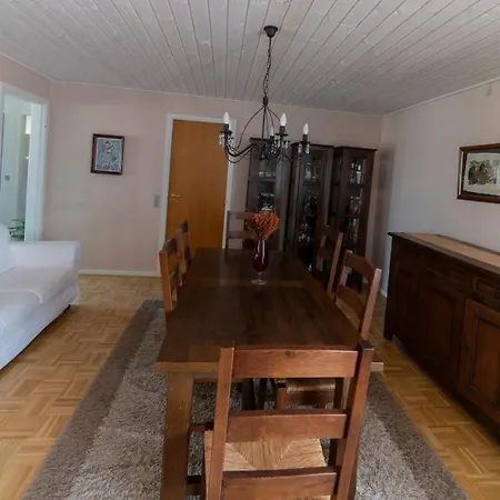 Hvidehus Aunslev ניבורג